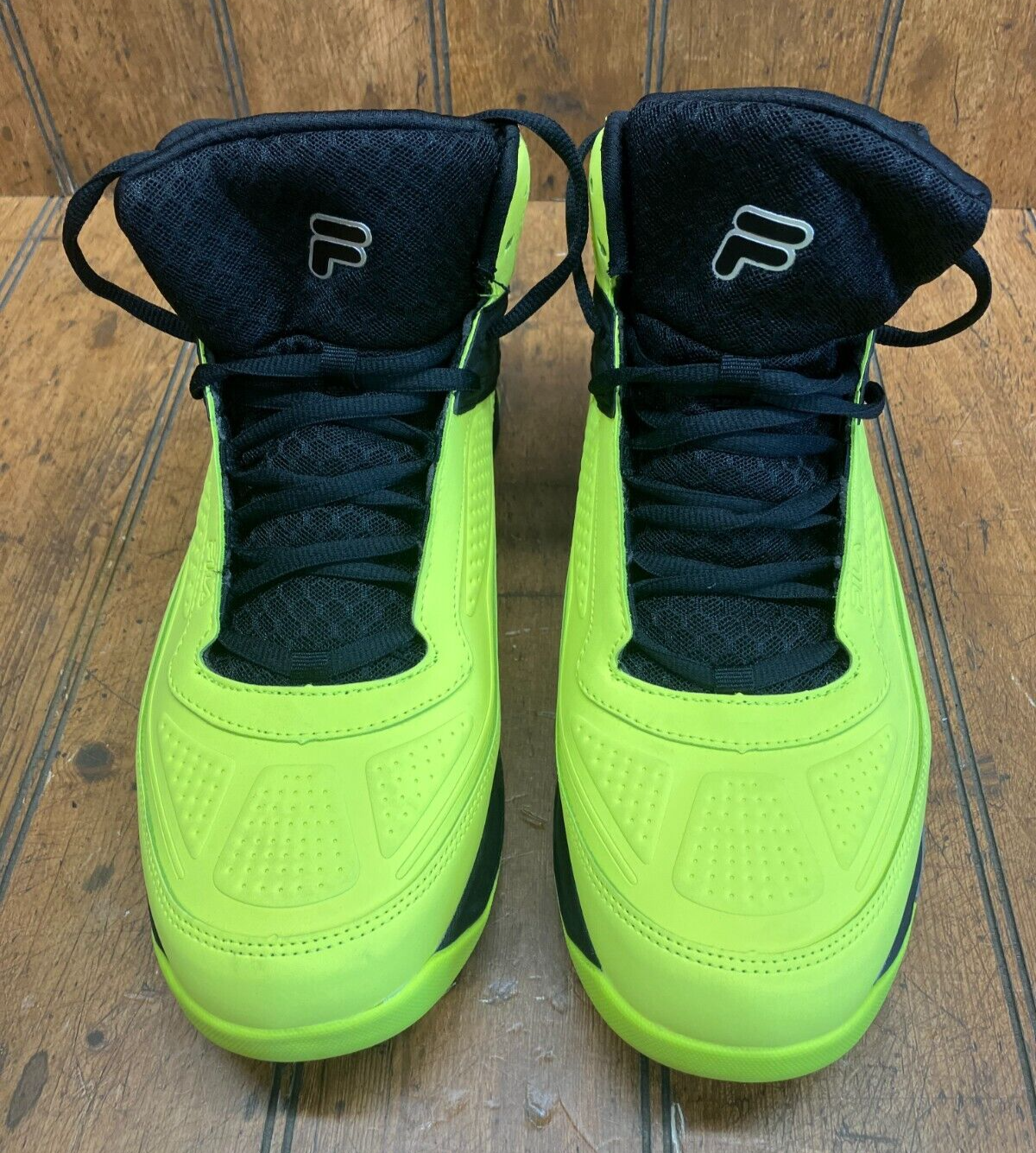 Nice Pair - FILA Basketball Posterizer 2 Men's Size 11 Lime Green & Black Shoes